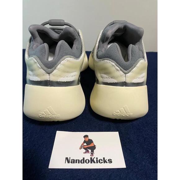 Adidas Yeezy 700 V3 Fade Salt ID1674 Men’s 12 Shoes - Picture 8 of 9